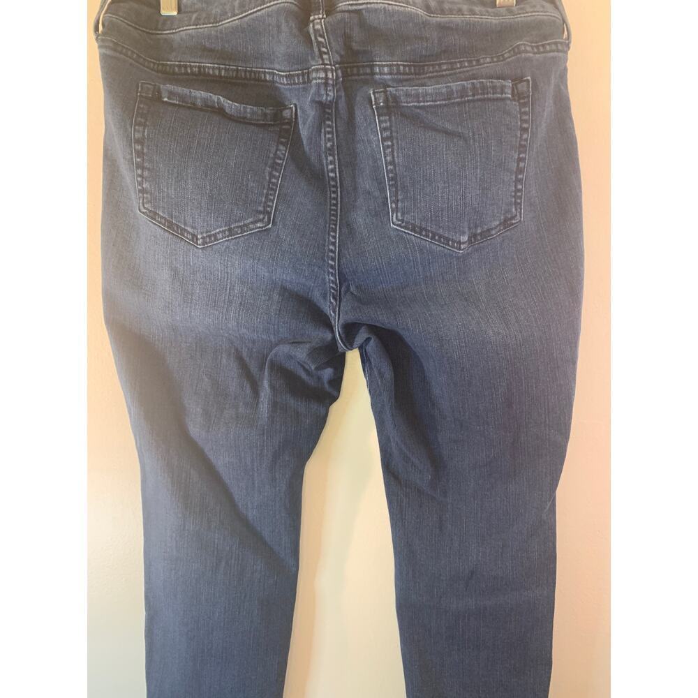 TORRID Women’s Dark Wash Jeans / Size: 14 Short - Picture 8 of 9